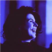 Profesora de arte contemporáneo, animación y artes plásticas. Ofrezco clases para todos los niveles e intereses.